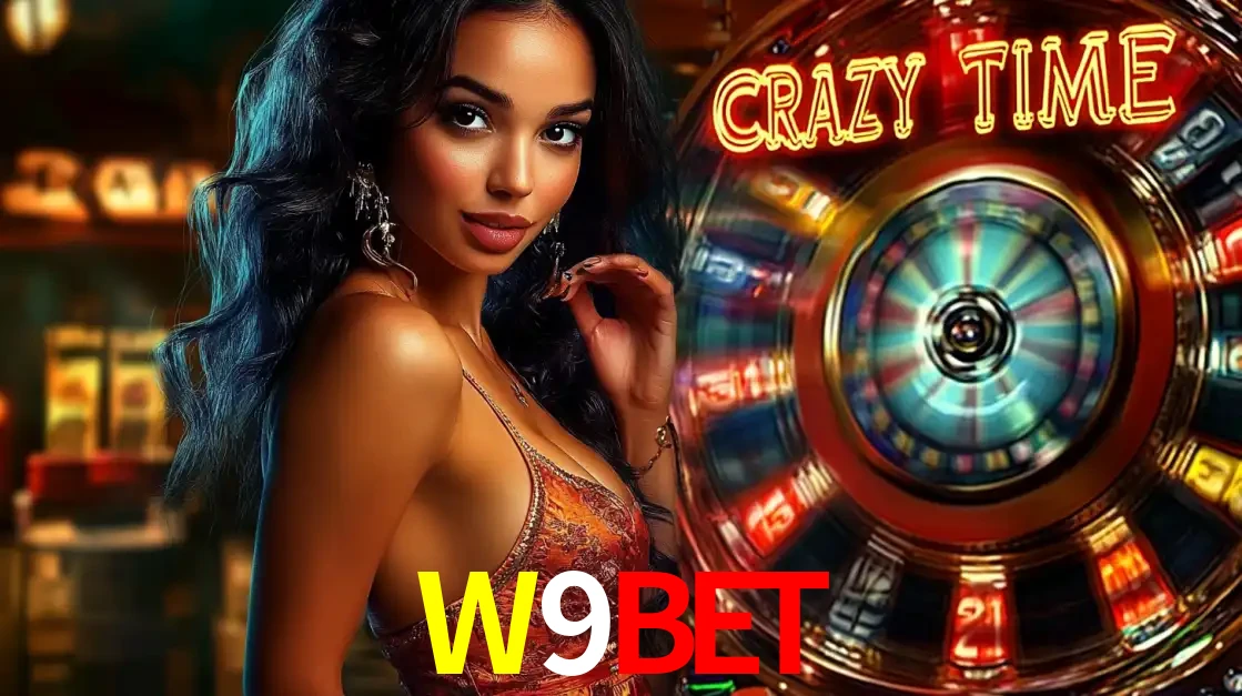 Mulher elegante ao lado da vibrante roda da fortuna do jogo de cassino ao vivo Crazy Time, um dos game shows mais populares e cheios de prêmios do W9BET.
